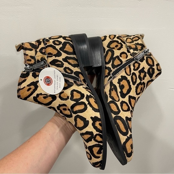 Blondo Tami Waterproof Moto Bootie Leopard Print Size 8.5 - Picture 9 of 12